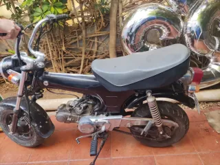 Moto Honda ST 70 Dax con matrícula AS