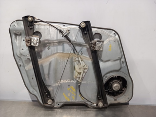 ELEVALUNAS DELANTERO DERECHO MERCEDES-BENZ CLASE