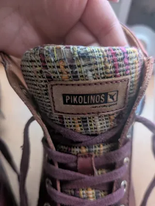 Botines Pikolinos granates de piel