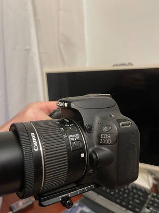 Canon EOS 200D + Ronin SC + Lente 75-300mm