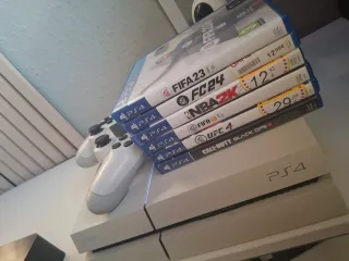 Consola PS4 Blanca + 6 Juegos