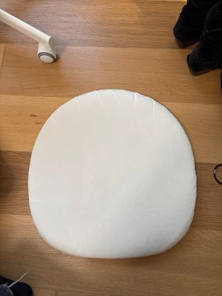 Silla de estudio giratoria blanca