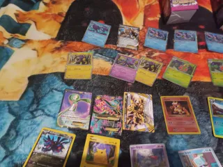 Lote de Cartas Pokémon - Más de 300