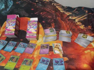 Lote de Cartas Pokémon - Más de 300
