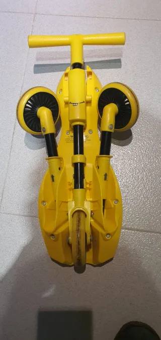 Triciclo Scuttlebug Avispa Plegable