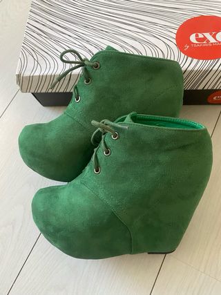 Botines Exé verdes piel con cordones y plataforma