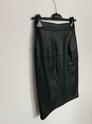 Falda lápiz verde Mango