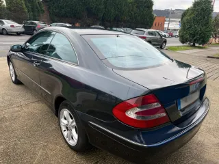 Mercedes-Benz  CLK 2005