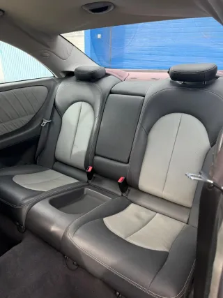 Mercedes-Benz  CLK 2005