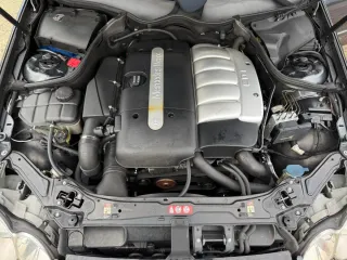 Mercedes-Benz  CLK 2005