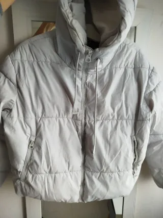 Abrigo acolchado mujer beige