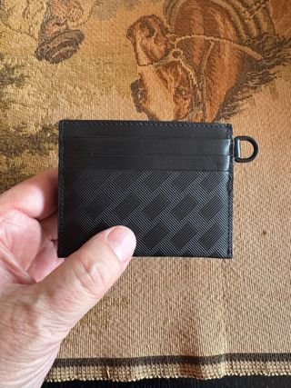 Tarjetero Montblanc con monedero de cremallera.