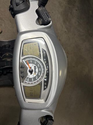 Kymco Bet&Win 250 Plata