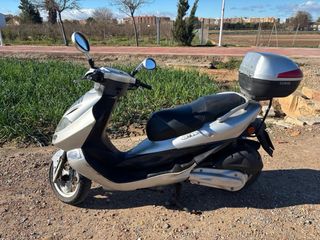 Kymco Bet&Win 250 Plata