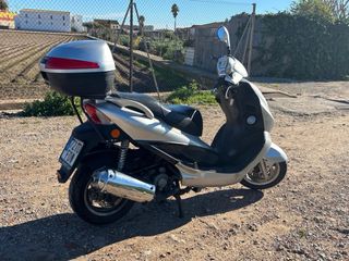 Kymco Bet&Win 250 Plata