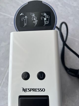 Cafetera Nespresso Blanca