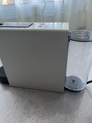Cafetera Nespresso Blanca