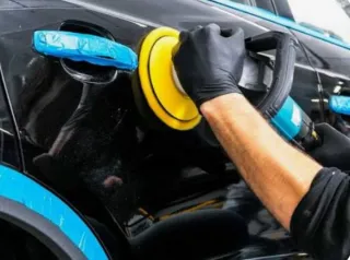 Pulido de coches y limpieza de faros