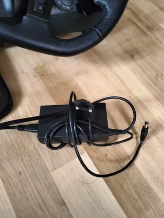 Volante e Pedaliera Logitech G923 (PC, PS4, PS5)