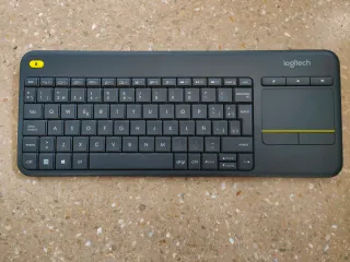 Tastiere Logitech wireless con touchpad