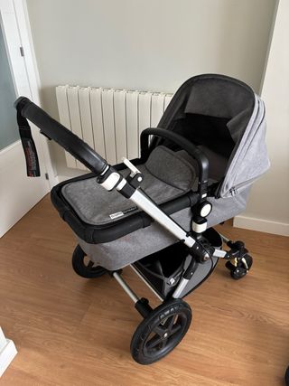 Bugaboo Camaleon 3 + 2 fundas y complementos.