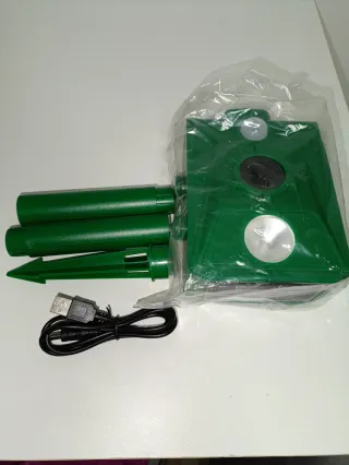 Repelente Ultrasónico Animales Jardín USB