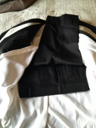 Traje de Novio Plata y Blanco