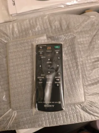 Cornice digitale Sony S-Frame DPF-D820