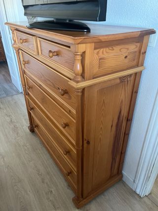 Cómoda madera maciza estilo antiguo