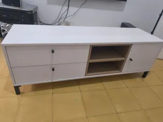Mueble TV blanco y madera