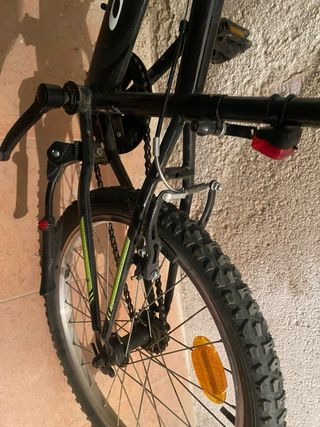 Bicicleta B-PRO Negra y Verde