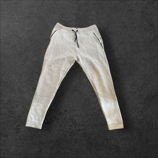 Pantalón chándal gris