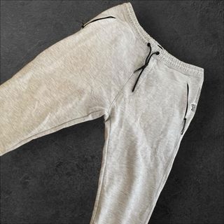 Pantalón chándal gris