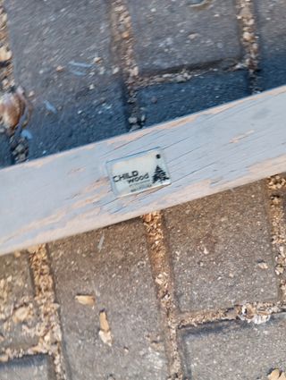 Silla infantil de madera azul