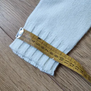 Jersey Stradivarius cuello alto trenzado