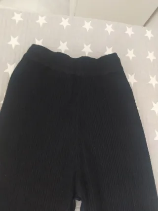 Pantalón negro de punto