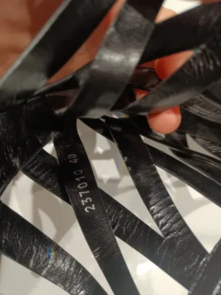 Sandalias Gladiador Gucci Cuero Negro T.40