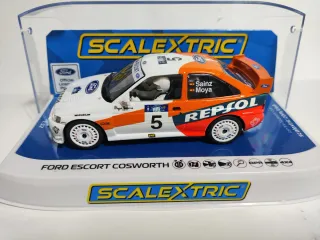 Scalextric Ford Escort Cosworth Sainz 1:32