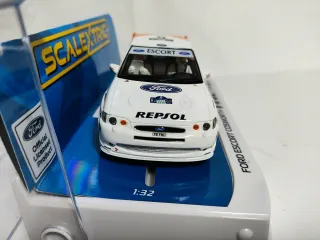 Scalextric Ford Escort Cosworth Sainz 1:32