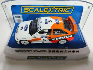 Scalextric Ford Escort Cosworth Sainz 1:32