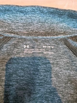 Top deportivo Under Armour verde M
