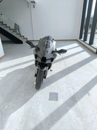 Kawasaki ZX10RR Nueva.