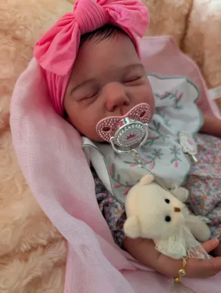 Reborn realizada con genesis horneada y barnizada