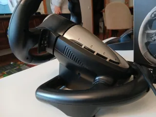 Volante Jinshu GTR con Pedales para PC/Consola