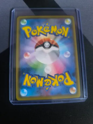 Carta Pokémon Strider VMAX Raro 060/190