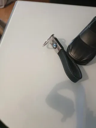 Porta-chaves BMW em pele