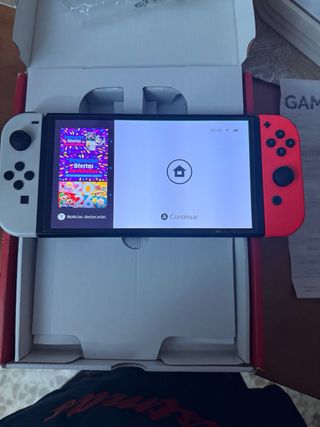Nintendo Switch Roja y Blanca