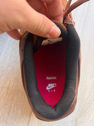 Nike Air Max 98 x Supreme Marrones