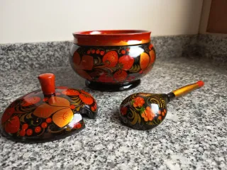 Azucarero o cuenco de madera lacada artesanía rusa
