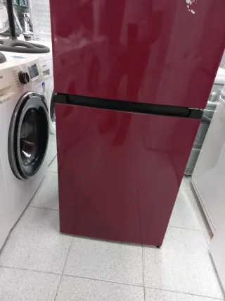 ◇Nevera roja Gorenje 185.centímetros◇